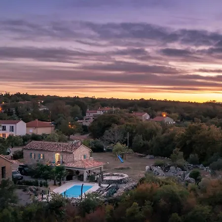 Holiday home Na Kamenu Dobrinj