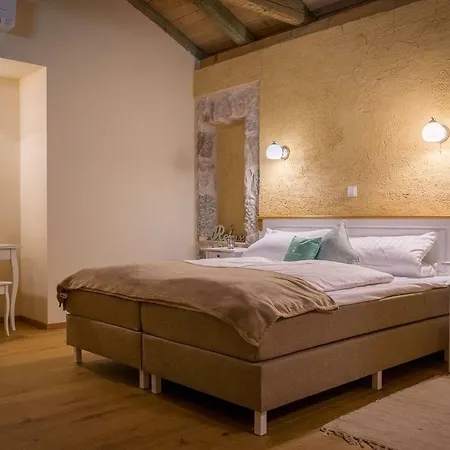 Holiday home Na Kamenu Dobrinj