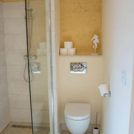 Na Kamenu Holiday home Dobrinj